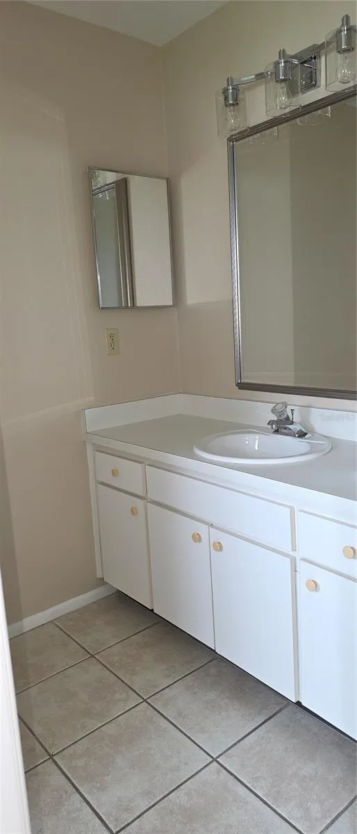 Address Not Shown Pinellas Park, FL 33782