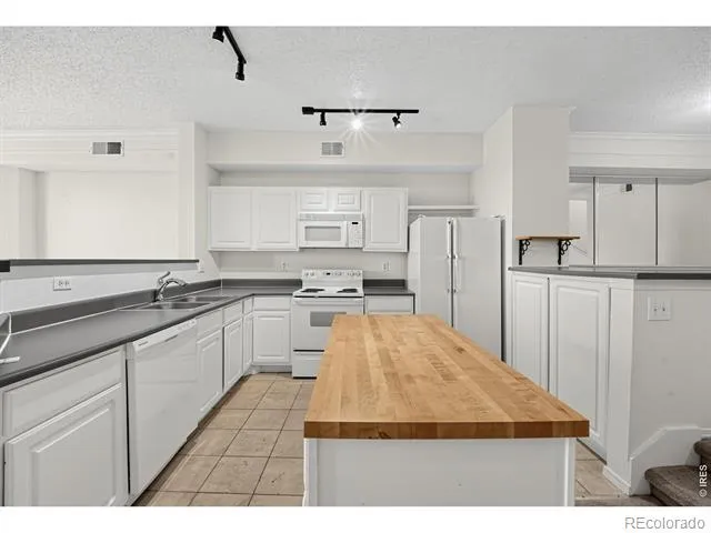 2086 Concord Lane Superior, CO 80027