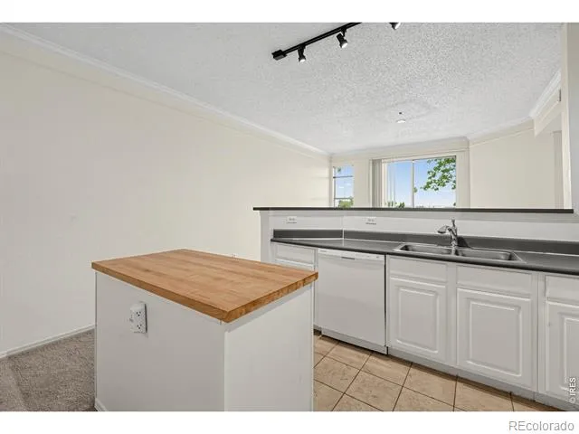 2086 Concord Lane Superior, CO 80027