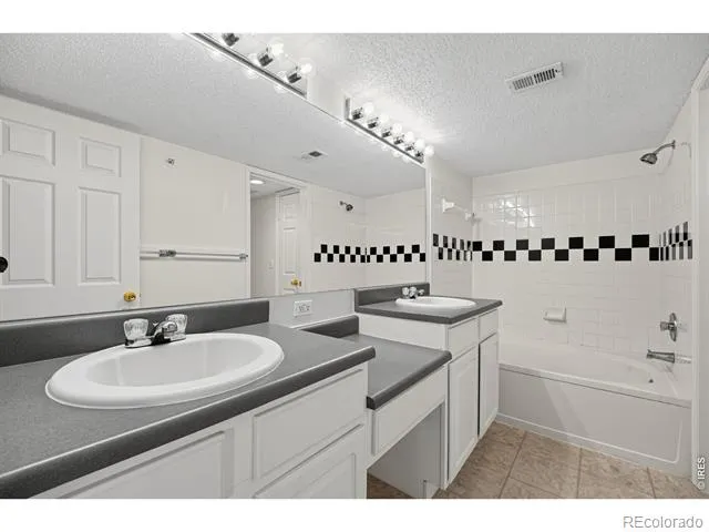 2086 Concord Lane Superior, CO 80027