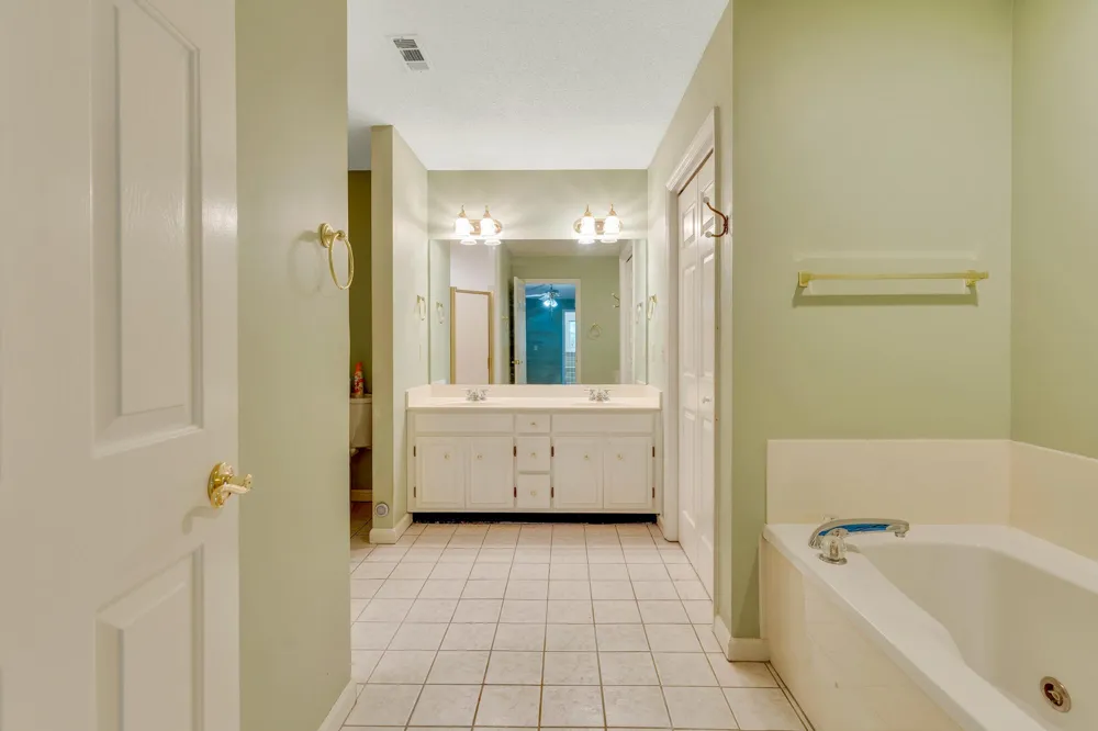 6648 Hickory Manor Circle Chattanooga, TN 37421