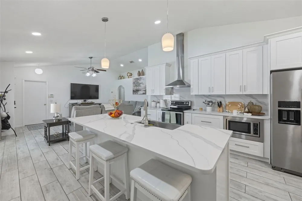 1012 BRENTON LEAF DRIVE Ruskin, FL 33570