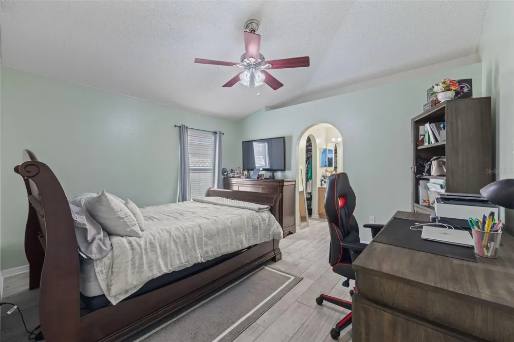 1012 BRENTON LEAF DRIVE Ruskin, FL 33570