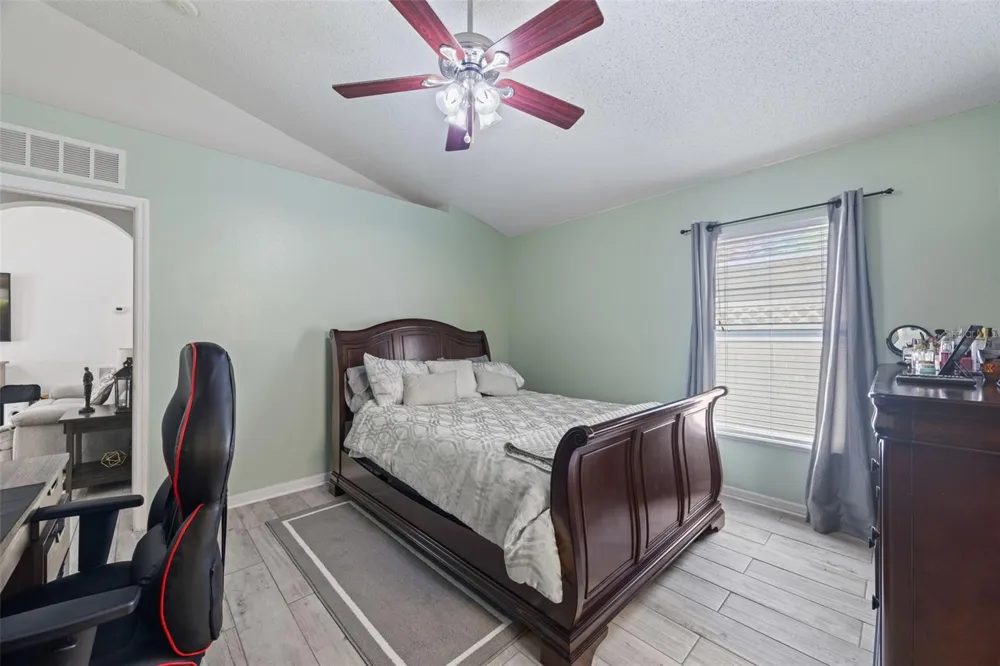 1012 BRENTON LEAF DRIVE Ruskin, FL 33570