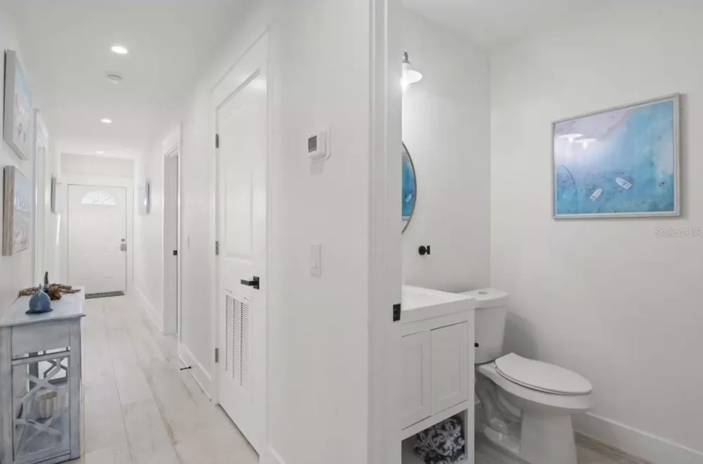 607 37TH STREET W Bradenton, FL 34205