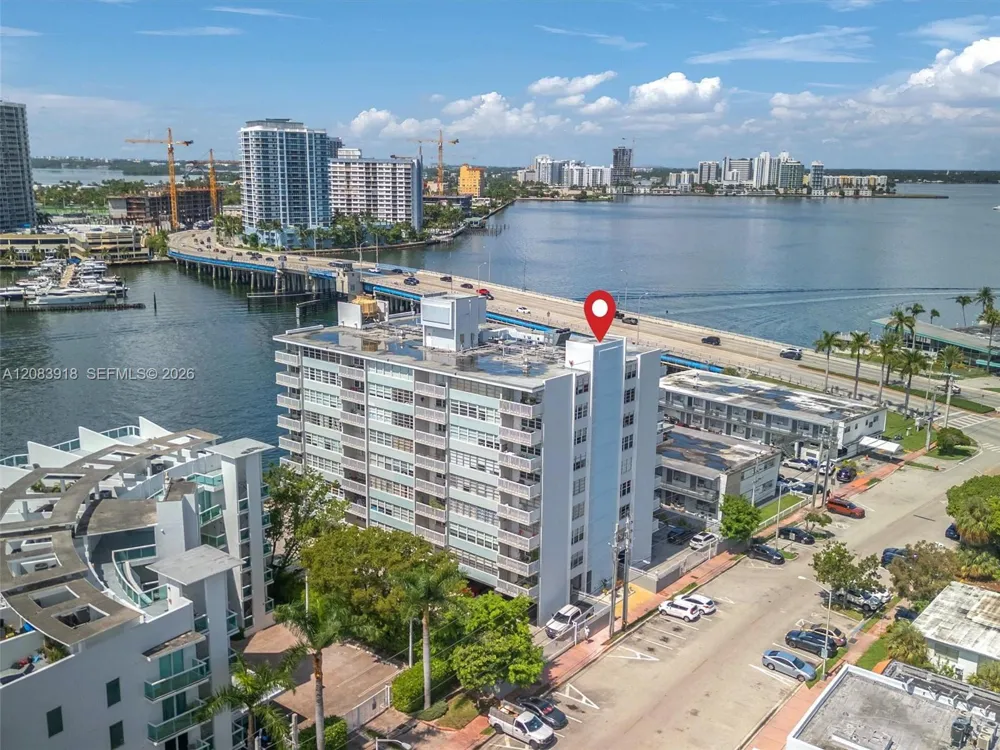 2016 Bay Dr #203 Miami Beach, FL 33141