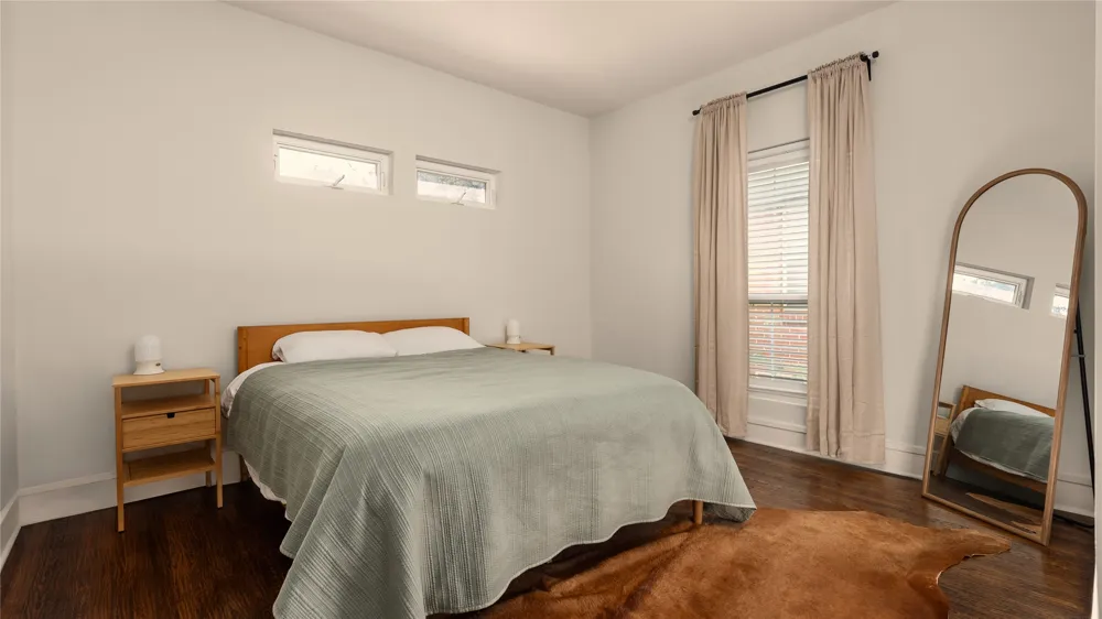 938 Clinton Avenue Dallas, TX 75208