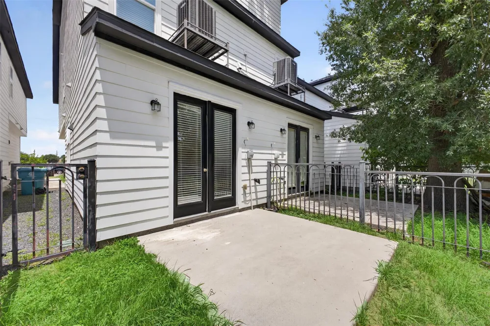 3229 Real Street #A Houston, TX 77087