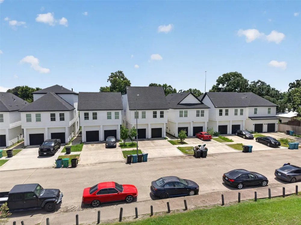 3229 Real Street #A Houston, TX 77087