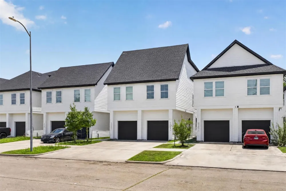 3229 Real Street #A Houston, TX 77087