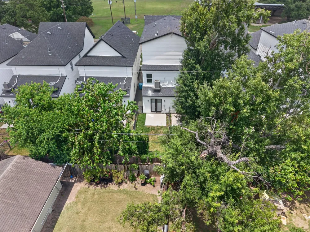 3229 Real Street #A Houston, TX 77087