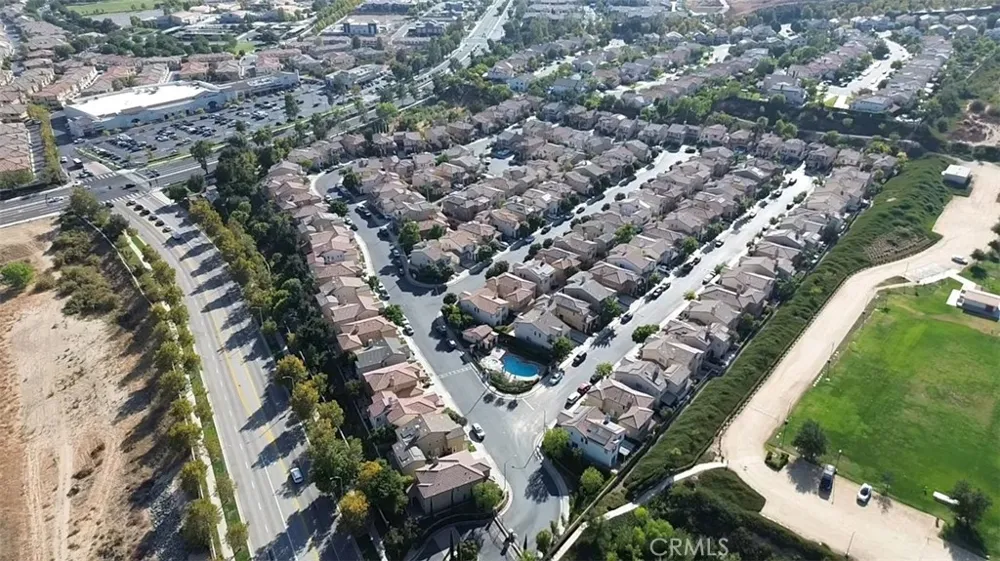 28930 Via Adelena Valencia, CA 91354