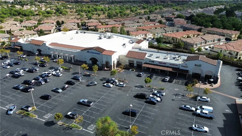 28930 Via Adelena Valencia, CA 91354