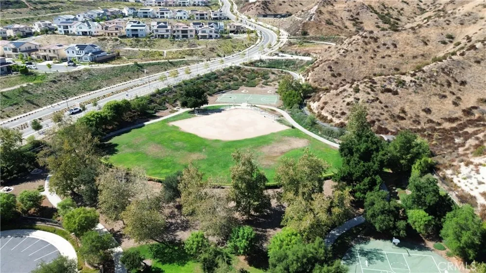 28930 Via Adelena Valencia, CA 91354