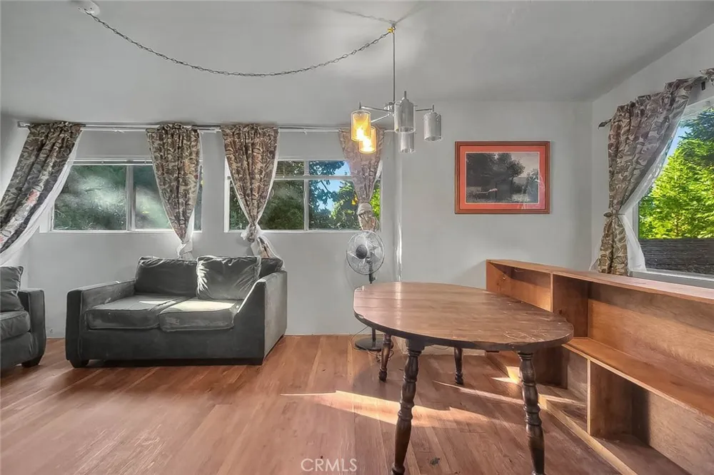 23775 Bowl Crestline, CA 92325