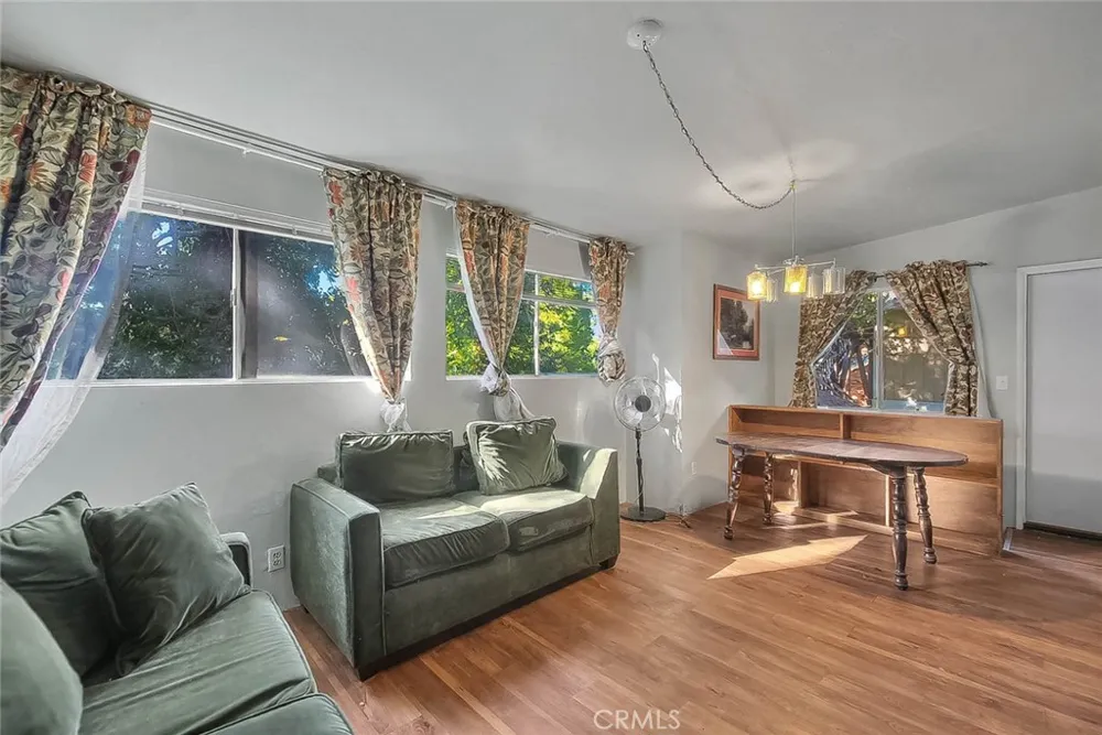 23775 Bowl Crestline, CA 92325