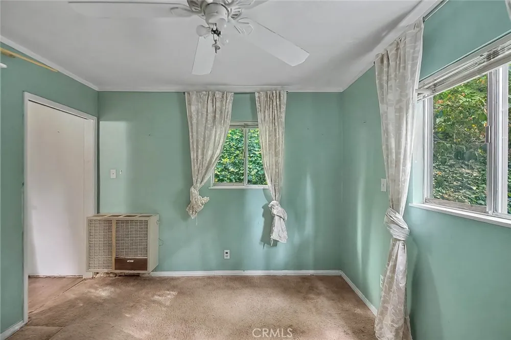 23775 Bowl Crestline, CA 92325