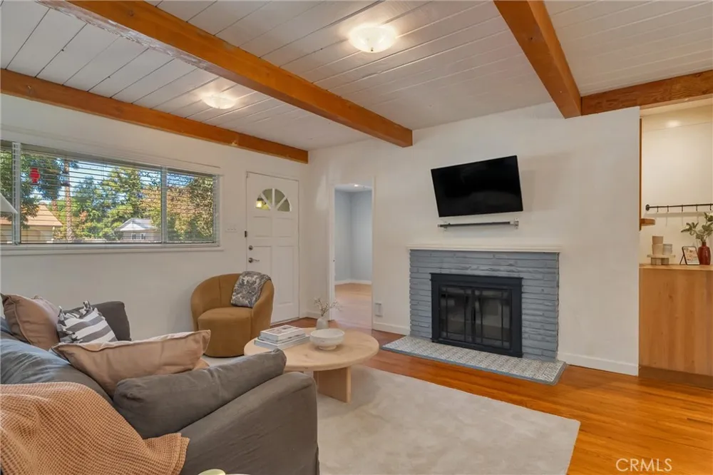 42 Oak Chico, CA 95926