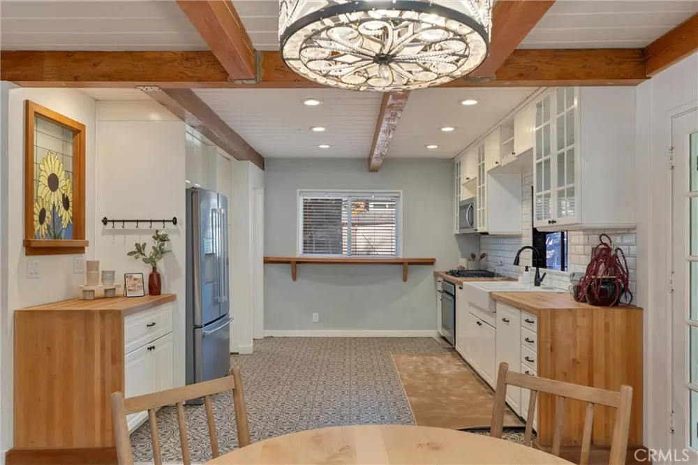 42 Oak Chico, CA 95926