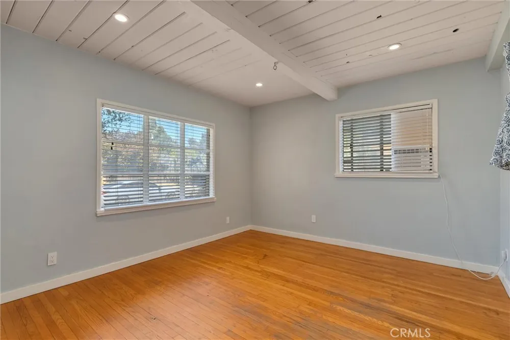 42 Oak Chico, CA 95926