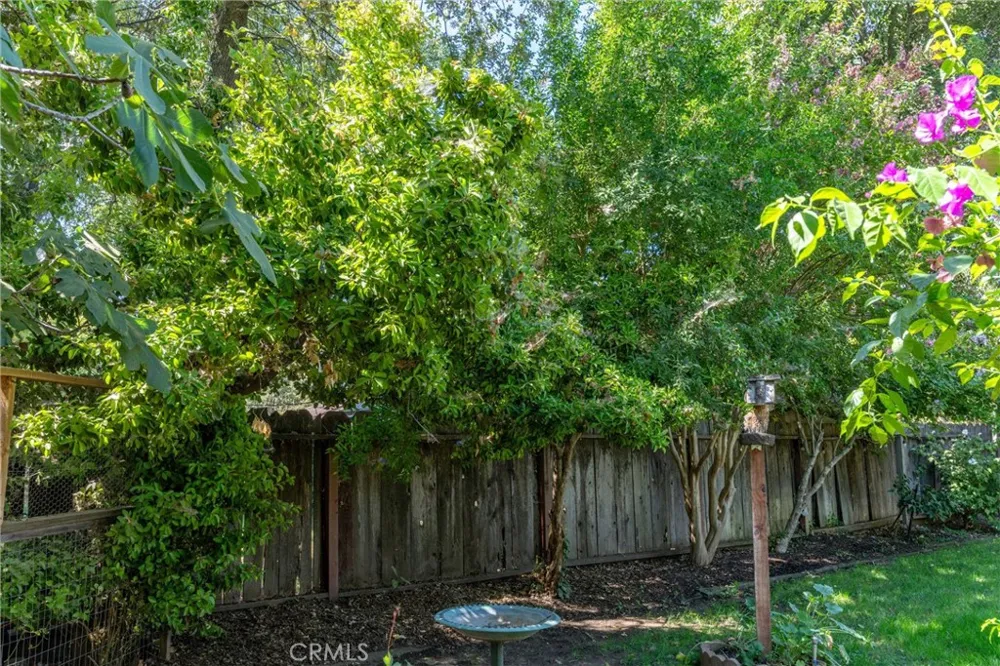 42 Oak Chico, CA 95926
