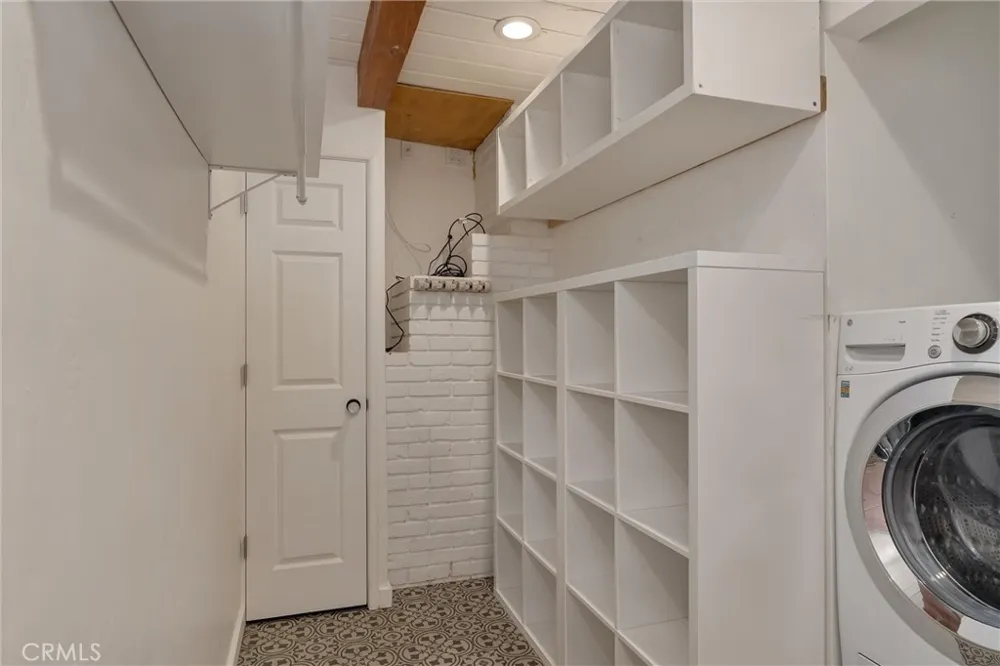 42 Oak Chico, CA 95926