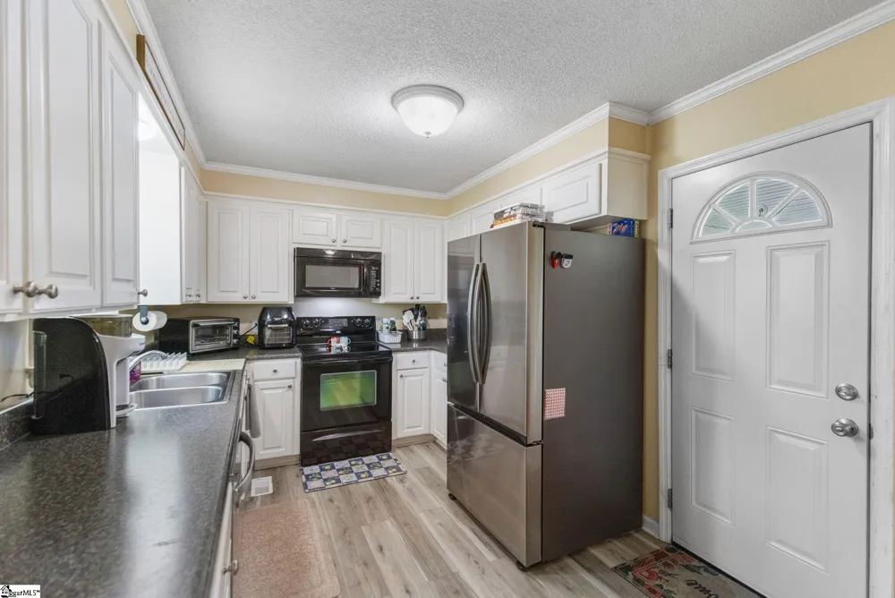 6301 Pinnacle Drive Spartanburg, SC 29303