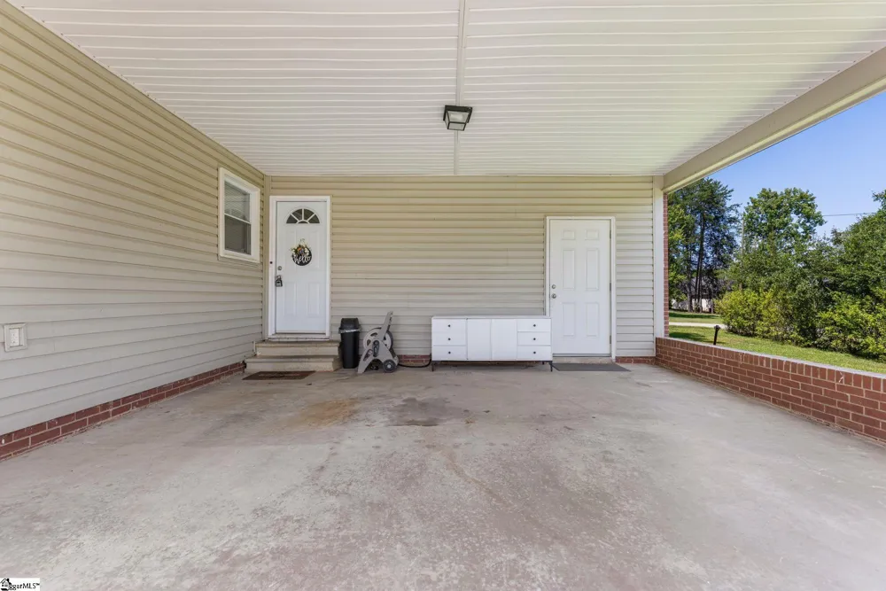 6301 Pinnacle Drive Spartanburg, SC 29303