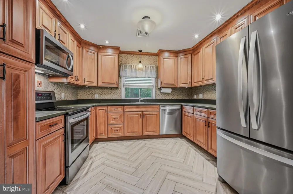 218 LANDENBERG ROAD Landenberg, PA 19350