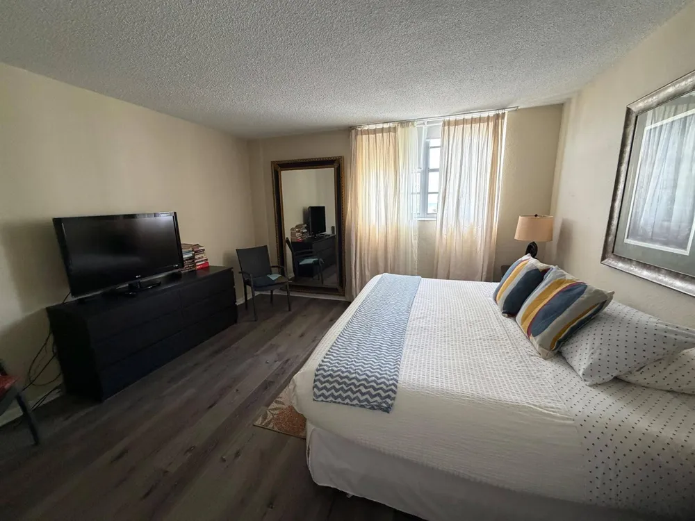 3901 S Ocean Drive #10J Hollywood, FL 33019