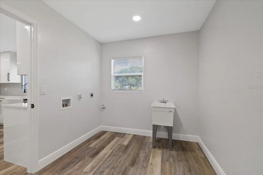 11002 RIVERVIEW DRIVE Riverview, FL 33578