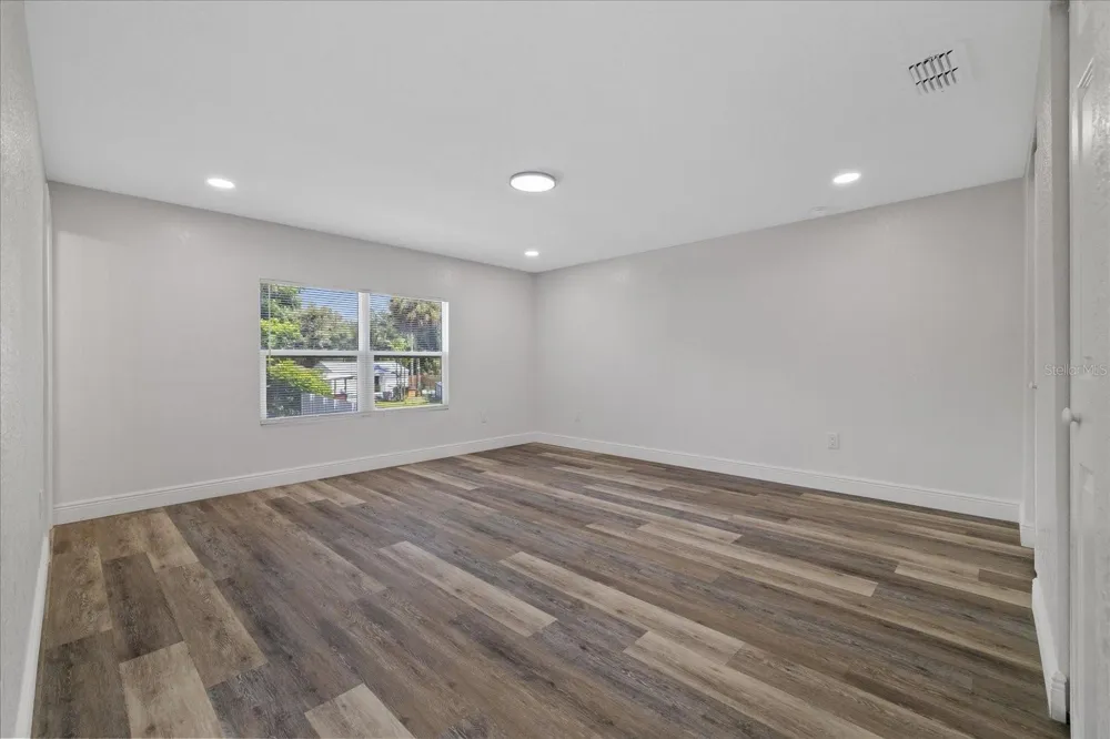 11002 RIVERVIEW DRIVE Riverview, FL 33578