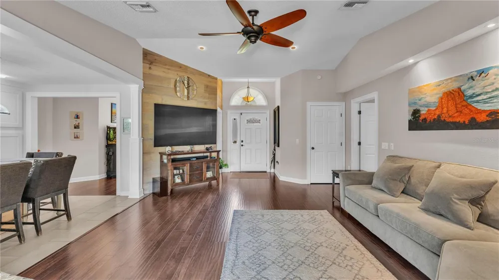 4965 TRADITION DRIVE Lakeland, FL 33812