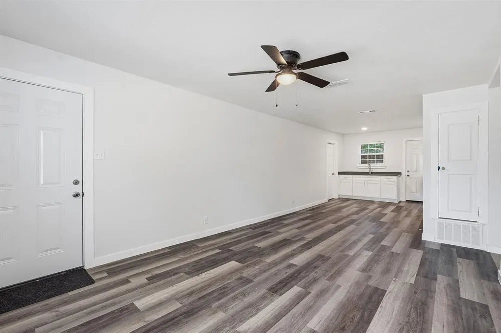 1911 Hearthside Drive #A Austin, TX 78757