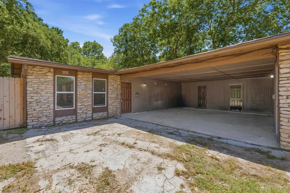 1911 Hearthside Drive #A Austin, TX 78757