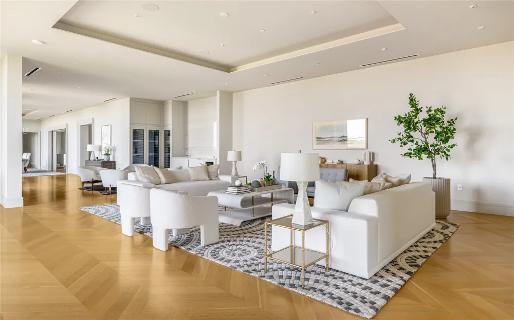4205 Buena Vista Street #501 Dallas, TX 75205