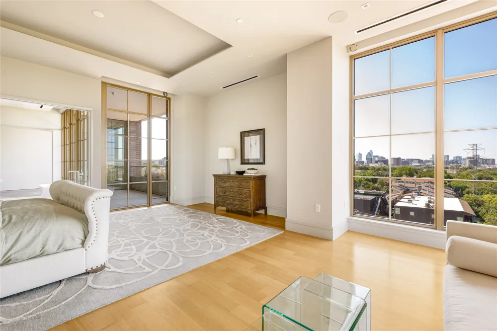 4205 Buena Vista Street #501 Dallas, TX 75205