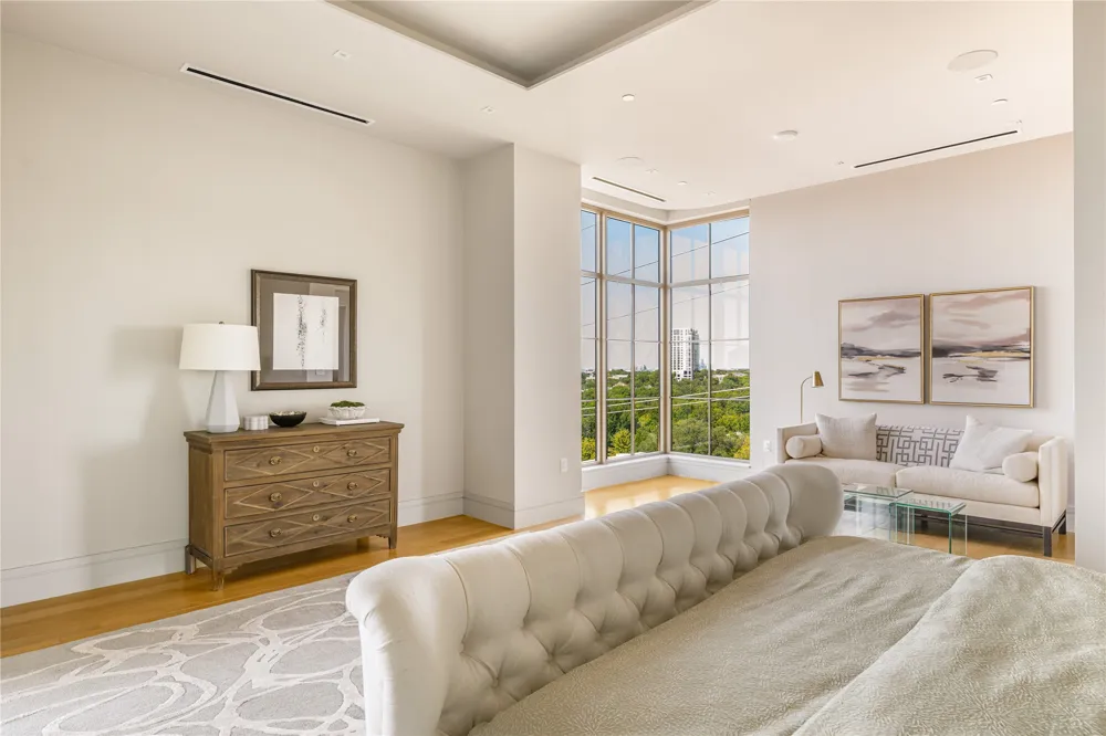4205 Buena Vista Street #501 Dallas, TX 75205