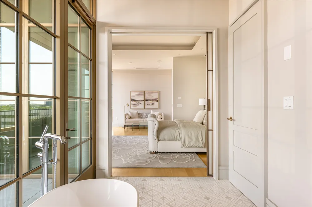 4205 Buena Vista Street #501 Dallas, TX 75205