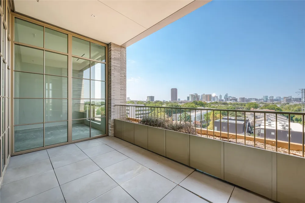 4205 Buena Vista Street #501 Dallas, TX 75205