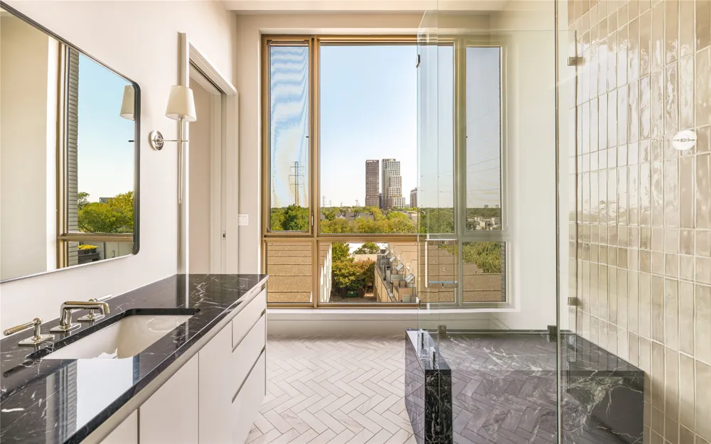 4205 Buena Vista Street #501 Dallas, TX 75205
