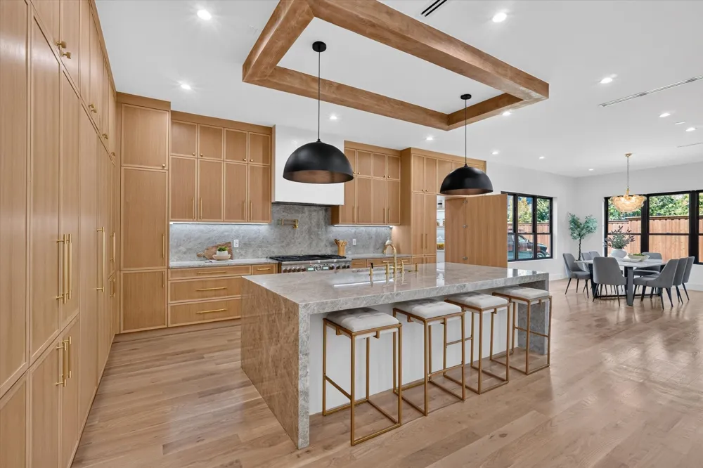 6429 Royal Lane Dallas, TX 75230