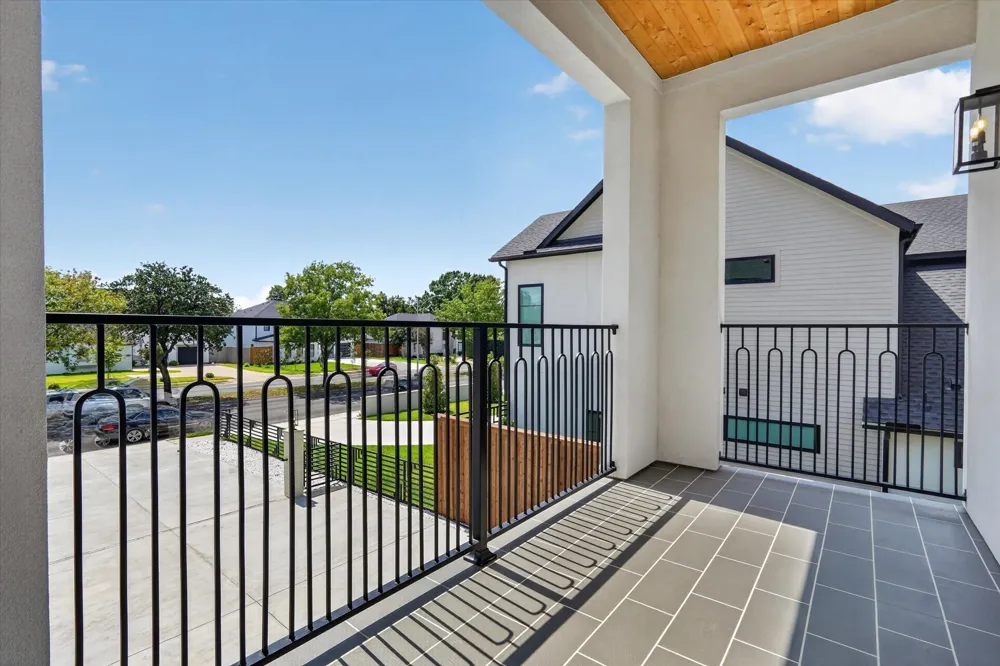 6429 Royal Lane Dallas, TX 75230