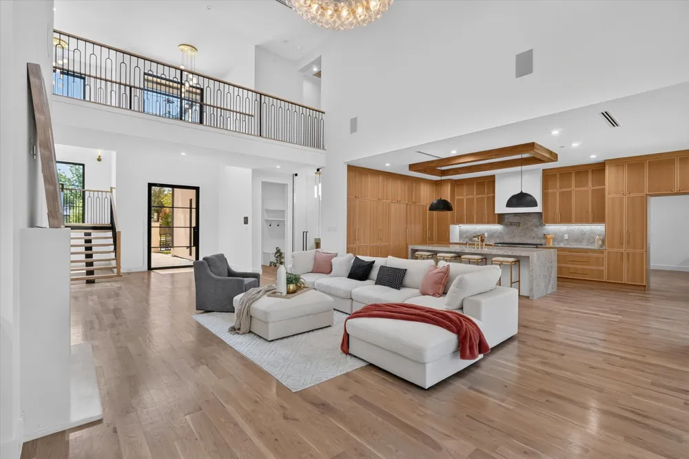 6429 Royal Lane Dallas, TX 75230