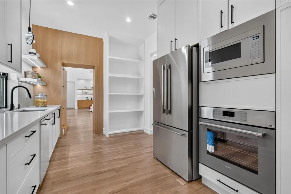 6429 Royal Lane Dallas, TX 75230
