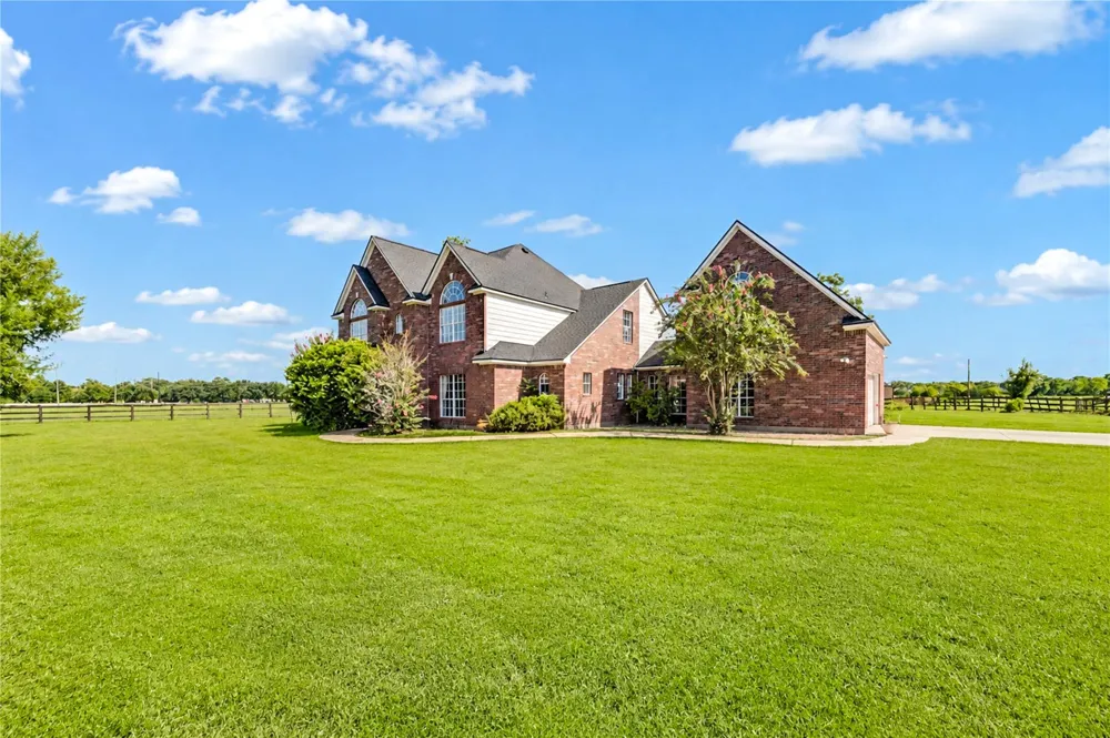 3235 Blue Grass Drive Richmond, TX 77406