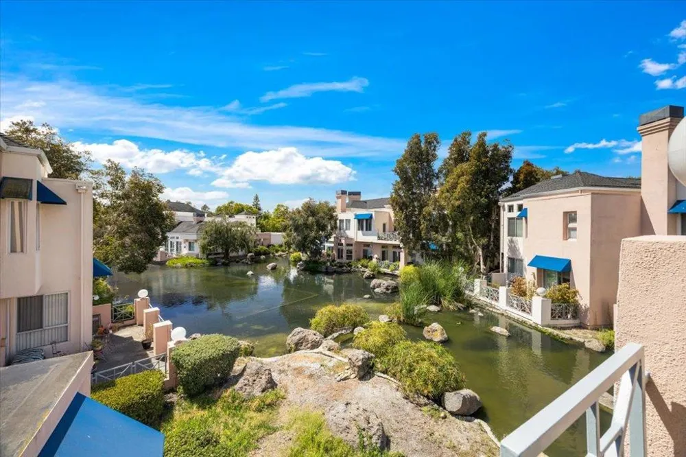 799 Lakeshore Drive Redwood City, CA 94065