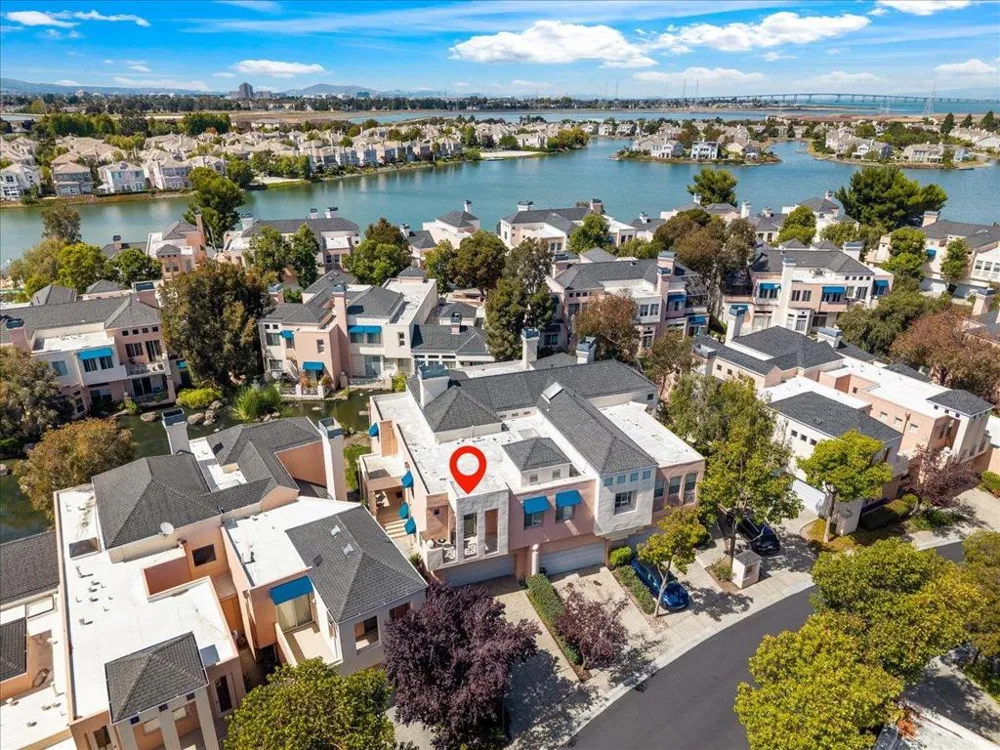 799 Lakeshore Drive Redwood City, CA 94065