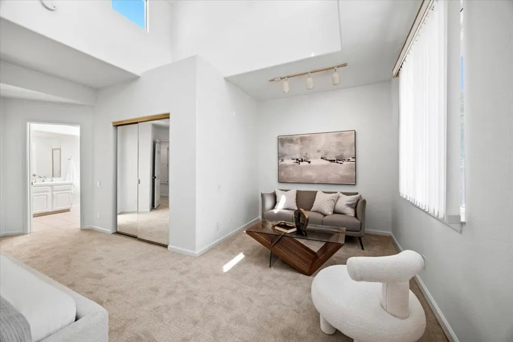 799 Lakeshore Drive Redwood City, CA 94065
