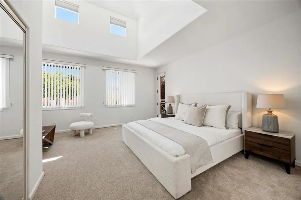 799 Lakeshore Drive Redwood City, CA 94065
